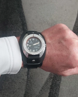 DOXA SUB 300T VINTAGE SHARKHANTER By SINKRON  - Image 1 of 4