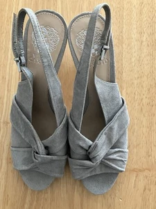 Vince Camuto Women’s Sandals Heeled Sz 8 Shimmery Gray Leather Slingbacks - Picture 1 of 9