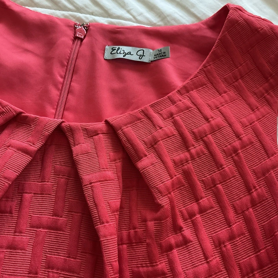 Vestido clásico de fiesta Eliza J para mujer talla 14 rojo plisado calce y acampanado jacquard de algodón Foto 1 de 4