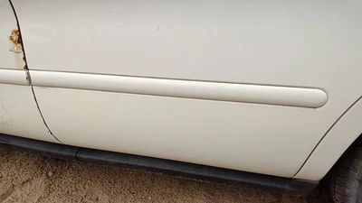 2003-05 Mercury Sable Driver Left Rear Moulding From Door Oem Back Trim Wt White - Image 1 of 3