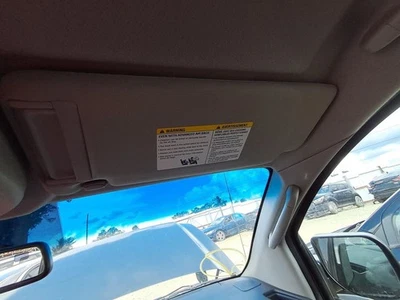 Parasol derecho pasajero iluminado para 04-15 ARMADA 2616365 Foto 1 de 4