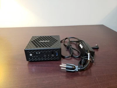 Mini PC Zotac ZBOX CI325 Celeron N3160 1,6 GHz CPU 8 GB RAM 120 SSD Win 10Pro WiFi Foto 1 de 4