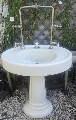 Antiga pia com pedestal padrão americano porcelana esmalte ferro fundido - Imagem 1 de 4