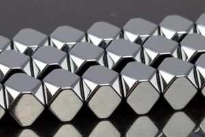 Cuentas de hematita negras naturales de 8 mm grado AAA cubo octágono piedras preciosas cuentas sueltas - Imagen 1 de 4