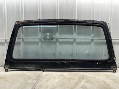 1988 SUZUKI SAMURAI FRONT WINDSHIELD SECTION W/ WIPERS & LINKAGE ORIGINAL - Image 1 of 4