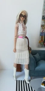 Top, skirt only if inter on her accessor contact me for Prices. Doll not include - Picture 1 of 10