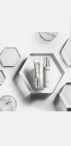 Neue Version klinische Lösung Mary Kay Retinol 0,5 + Calm Restore Gesichtsmilch - Bild 1 von 5