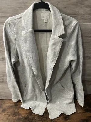 Blazer para mujer Caslon tejido frente abierto talla mediana gris con bolsillos Foto 1 de 4