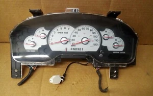2004-2005 Mercury Mountaineer Speedometer Instrument Cluster 257-04262 - Picture 1 of 2