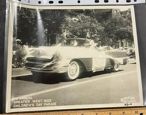 1950S WEST SIDE CHICAGO PARADE BLACK AMERICANA CONVERTABLE 8X10" B&W PHOTO 31422 - Picture 1 of 1