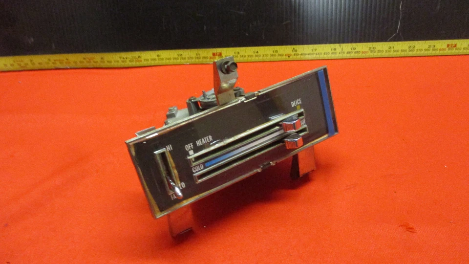 Chevrolet Impala Belair Caprice 1971 control de calefacción sin aire acondicionado Foto 1 de 4