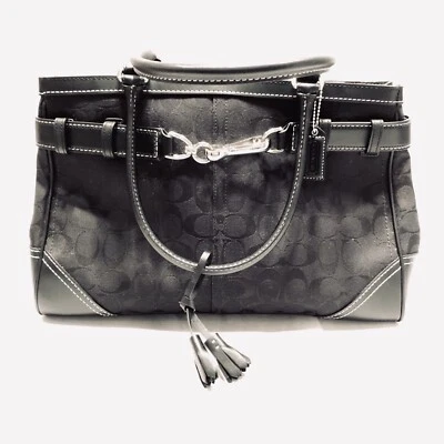Bolsa tote Coach Hampton Signature logotipo grande preta J05J-8K07 - Imagem 1 de 4