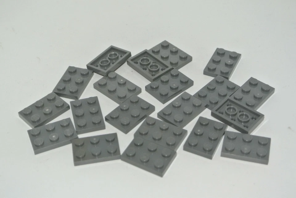 LEGO: 20x Platte 2x3 - Ref. 3021 dunkelblaugrau - Set 10188 7965 75189 7905 - Bild 1 von 1