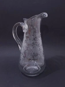 Jarra de vidrio antigua jarra - hojas decorativas de filigrana - vintage - 30,5 cm - Imagen 1 de 3