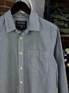 Men's WOOLRICH Striped Blue / White Pockets Casual Long Sleeve Shirt Size S - Picture 1 of 17