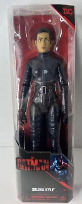 Figura de acción coleccionable Selina Kyle 12" de la película de Batman de DC Comics 29 de enero 22  Foto 1 de 2