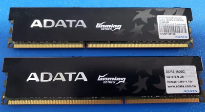 AX3U1600GB2G9-3G ADATA Gaming Series 2GB PC3-12800 DDR3-1600MHz CL9 2GBx2=4GB Foto 1 de 3