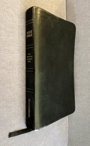 Zondervan NASB 2002 Thinline Bible Black Bonded Leather Red Letter Concordance - Picture 1 of 23