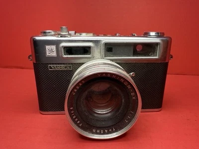 Yashica Electro 35 G Silver Rangefinder 35mm Film Camera Untested - Image 1 of 4