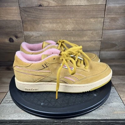 Reebok X Warner Bros. Club C Women’s Sz 6.5 Revenge Mu Tom & Jerry FW4641 - Image 1 of 4