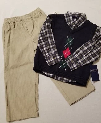 Nuevo con etiquetas Conjunto de 3 pantalones, camisa, chaleco suéter Arrow para niños talla 4 azul marino a cuadros, verde tostado  Foto 1 de 4