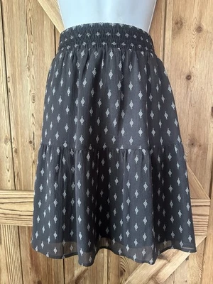 Falda GARNET HILL Gris Geo Estampado Elástico Cintura Forrada Volantes Seda Sobre la Rodilla LG Foto 1 de 4