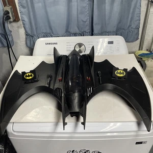 Spinmaster DC Flash Movie BATWING mit Batman Actionfigur und Licht und Sound. - Bild 1 von 11