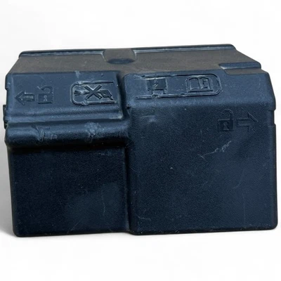 Genuine GM Fuse Block Cover 84068679 - 2016-2023 CHEVROLET MALIBU - Image 1 of 4