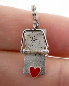 Vintage Sterlingsilber gelenkig funktionierende Mausefalle Charm Anhänger Falle Herz - Bild 1 von 12