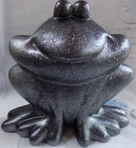 Large Vintage Frog Figurine Ceramic 8 x 9ins Hang or Stand Comic Spottled Frog - Picture 1 of 2