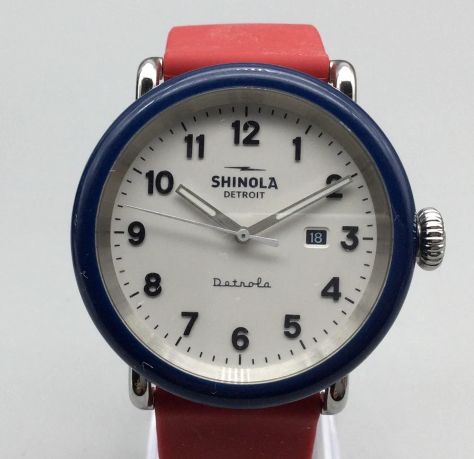 Reloj Shinola The Ace Detrola Unisex 42mm Rojo Azul Fecha EE. UU. Batería Nueva Foto 1 de 4