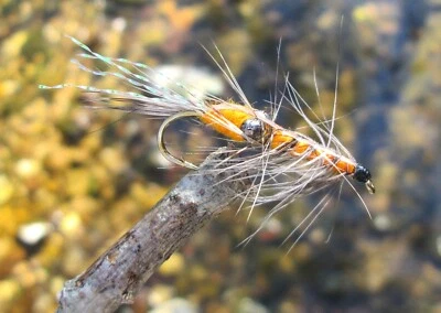 Gilchrist Fliegen. 3 x HOLO-BACKED TANGLÄUFER.  Hakengröße 6. Meerforellen. - Bild 1 von 4