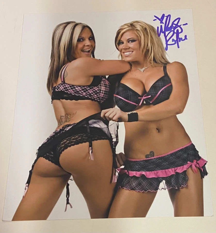 Madison Rayne autografiado 8x10 con Velvet Sky Foto 1 de 1