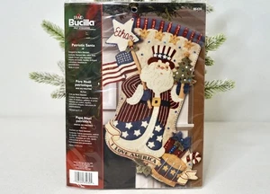 Bucilla Filzstrumpf patriotisch Santa nicht mehr produziert versiegelt Kit 2006 18" Weihnachten selten - Bild 1 von 8