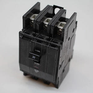BK SQD 330P - 3 ph. 30 AMP Breaker - Panel Mount - Picture 1 of 2