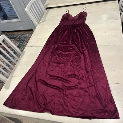 Lencería Camisón Lily Of France Para Mujer’s S Granate Encaje Borde Sedoso Espalda Abierta Foto 1 de 4