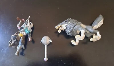 Fortnite Wolf Beast Battles Werewolf Figure Articulated Ragnarok Weapon Lot 5" - Image 1 of 2