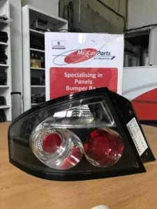 FORD FALCON BA FUTURA 4D SEDAN 4 SP AUTO SEQ SPORTS 2003 - TAIL LIGHT LEFT - Picture 1 of 2