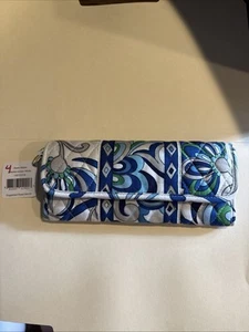 NWT Vera Bradley 'MEDITERRANEAN WHITE’Sleek Wallet RETIRED Crossbody - Picture 1 of 5