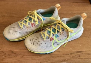 Nike React Pegasus Trail 4 Shoes Womens Size 9 Tan Gold Running Hiking Sneakers - Picture 1 of 14