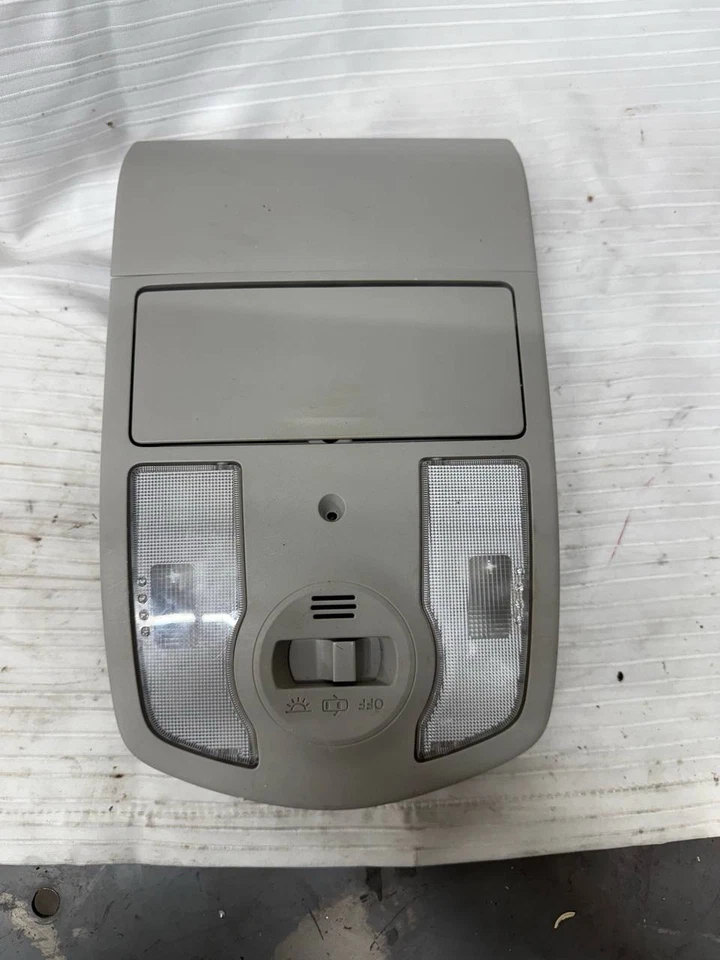 Consola de techo enchufable Toyota Prius 12-15  Foto 1 de 4