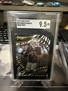 Panini Select Field Level 2020 Marcus Mariota #339 Zebra Prizm SGC 9,5 - Imagen 1 de 2