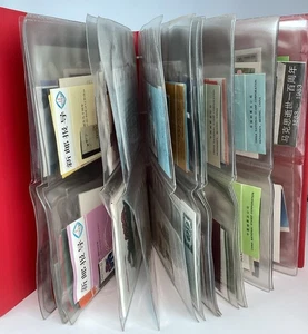 Chinesische Ersttagsbriefe und Briefmarken. 80 Brieftaschen im Ordner. - Bild 1 von 8