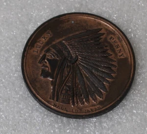 VINTAGE SOUVENIR 1930's WASHINGTON D.C. CAPITOL BUILDING LUCKY PENNY - Picture 1 of 3