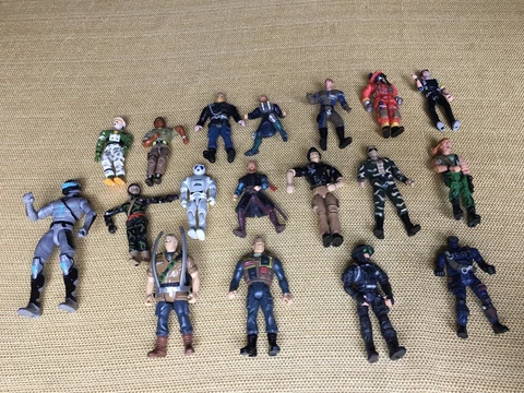 Mixed lot of action figures Stargate & more ! Cover