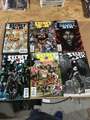 Secret Six Lot 1,10,12-14 ,16 New 52 - Image 1 of 4