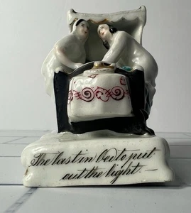 Fairing Figurine The Last To Bed To Put Out The Light - Picture 1 of 9