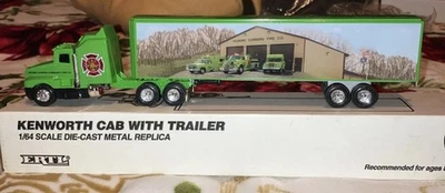 ERTL Kenworth cabina con remolque escala 1/64 Hickory Corners departamento de bomberos raro Foto 1 de 4