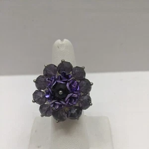 Anillo de tono plateado cuentas púrpuras con banda elástica de flores púrpuras - Imagen 1 de 4