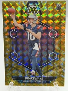 2024 Panini Mosaic - Rookies Reactive Yellow Mosaic Prizm #303 Drake Maye (RC) - Bild 1 von 4